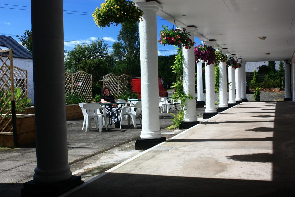 Annandale Arms Hotel موفات المظهر الخارجي الصورة